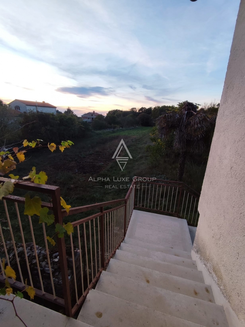 Tinjan, Istria: Casa con giardino e garage