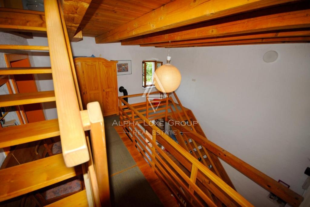 Frata, Istria: Casa in pietra ristrutturata con giardino