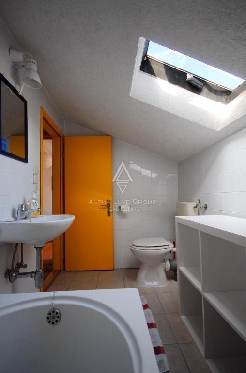 Frata, Istria: Casa in pietra ristrutturata con giardino