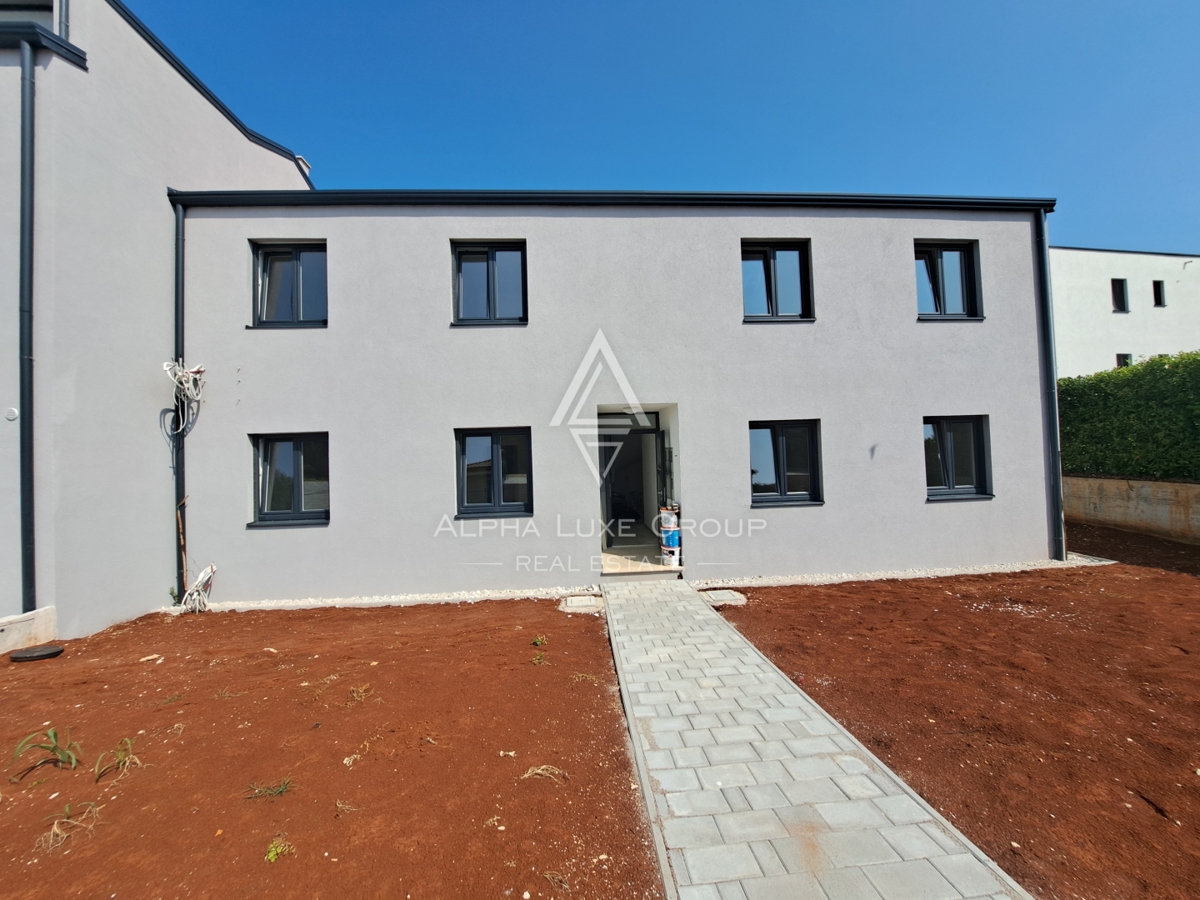 Parenzo, Istria: Moderno appartamento vista mare