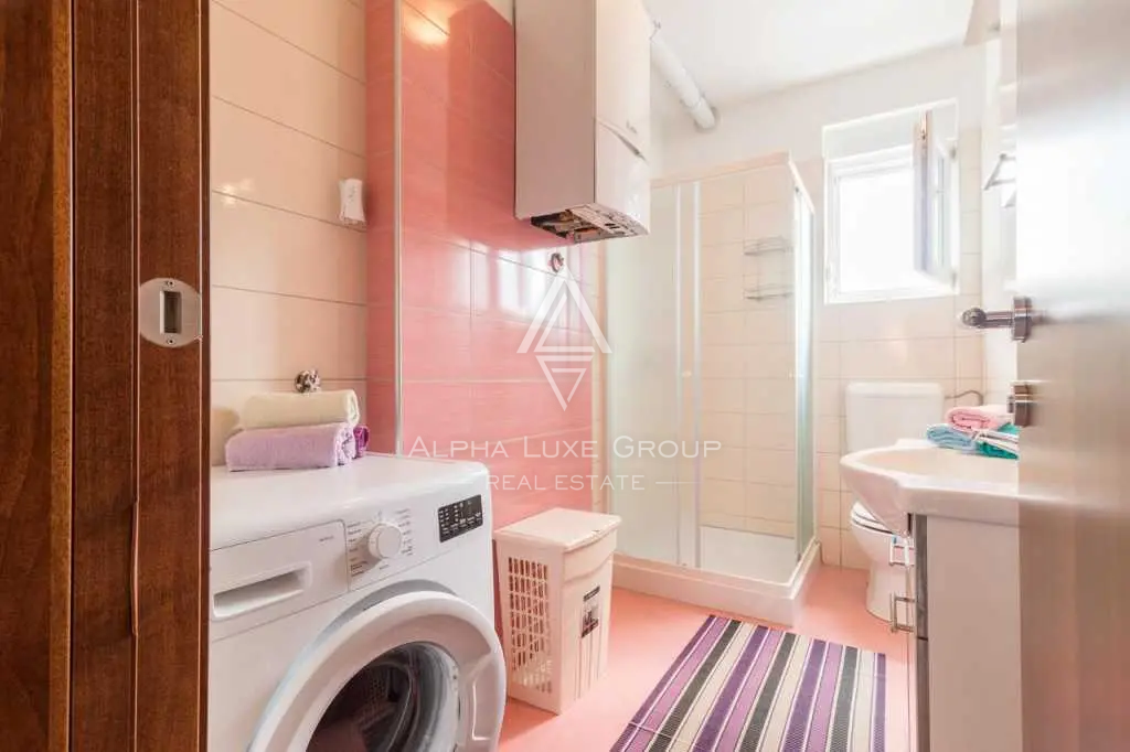 Istria, Pula Valdebek: Casa con appartmani vicino città