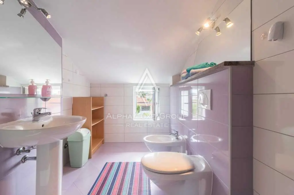 Istria, Pula Valdebek: Casa con appartmani vicino città