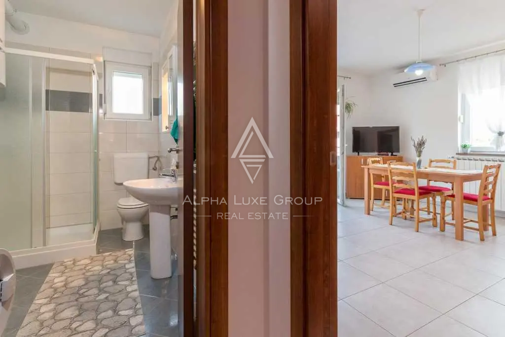 Istria, Pula Valdebek: Casa con appartmani vicino città