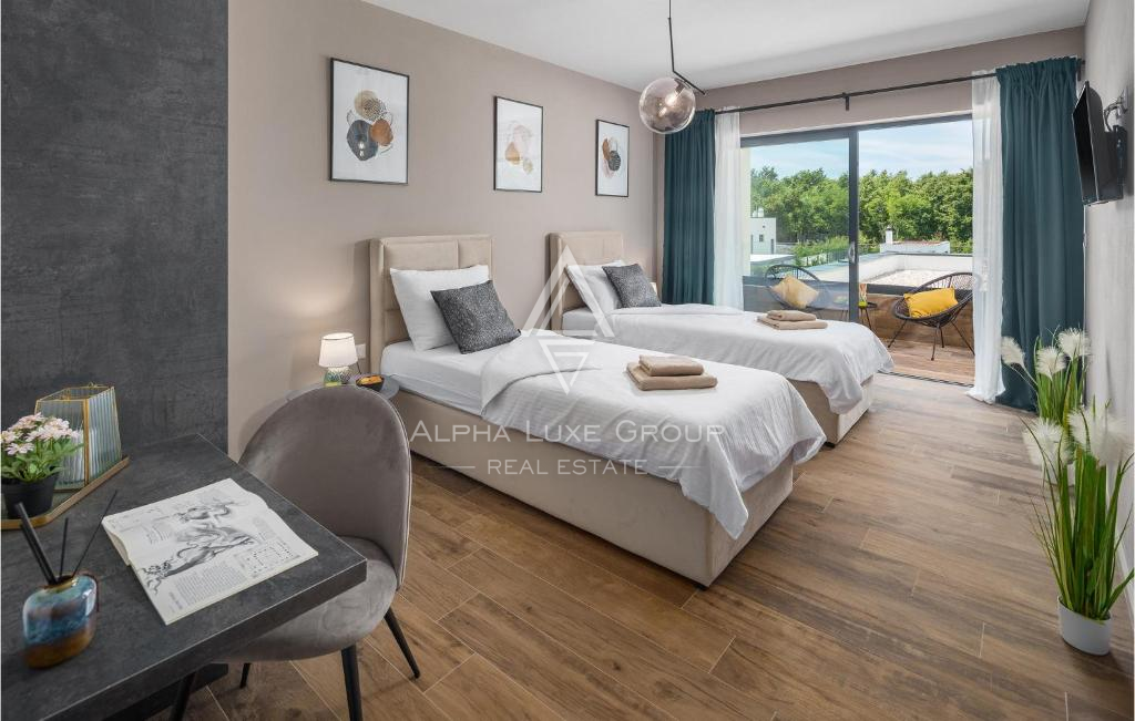 Istria, Rovinj: Villa contemporanea con piscina spa