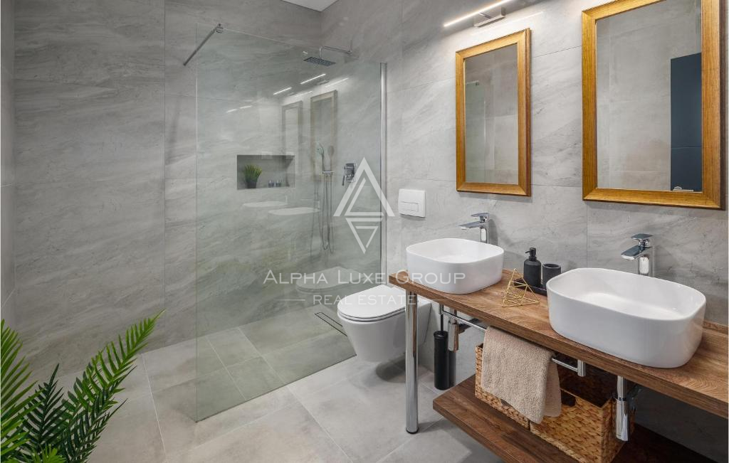 Istria, Rovinj: Villa contemporanea con piscina spa