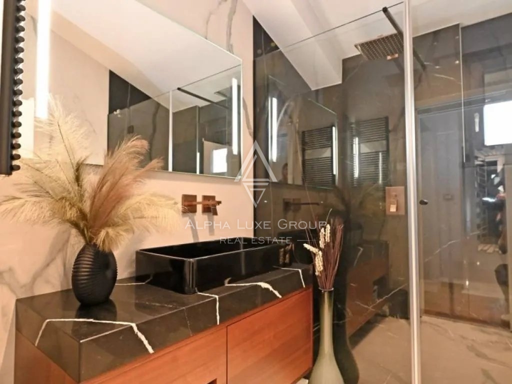 Istria, Poreč – smart home con giardino e jacuzzi