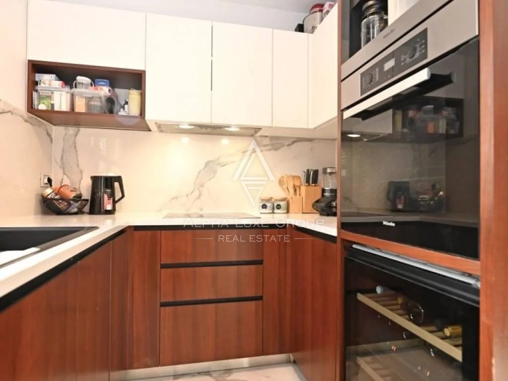 Istria, Poreč – smart home con giardino e jacuzzi