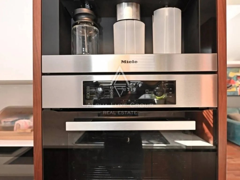 Istria, Poreč – smart home con giardino e jacuzzi