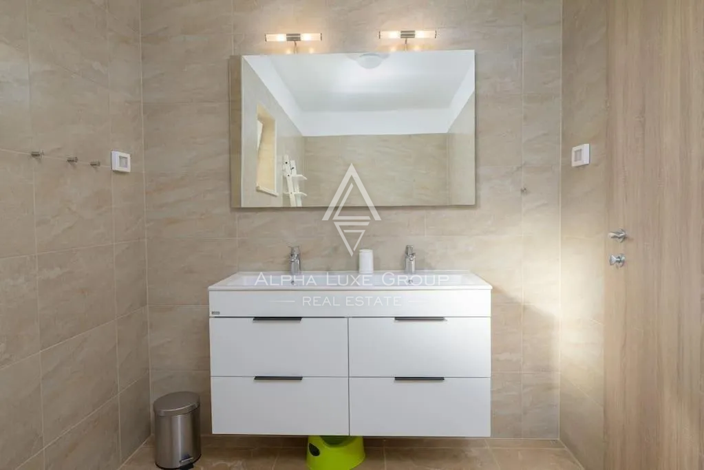 Istria, Rebići: Elegante villa con piscina e privacy