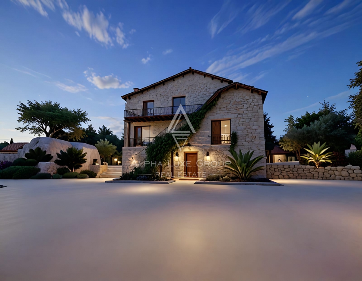 Istria, Bale: Terreno edificabile centro con rudere