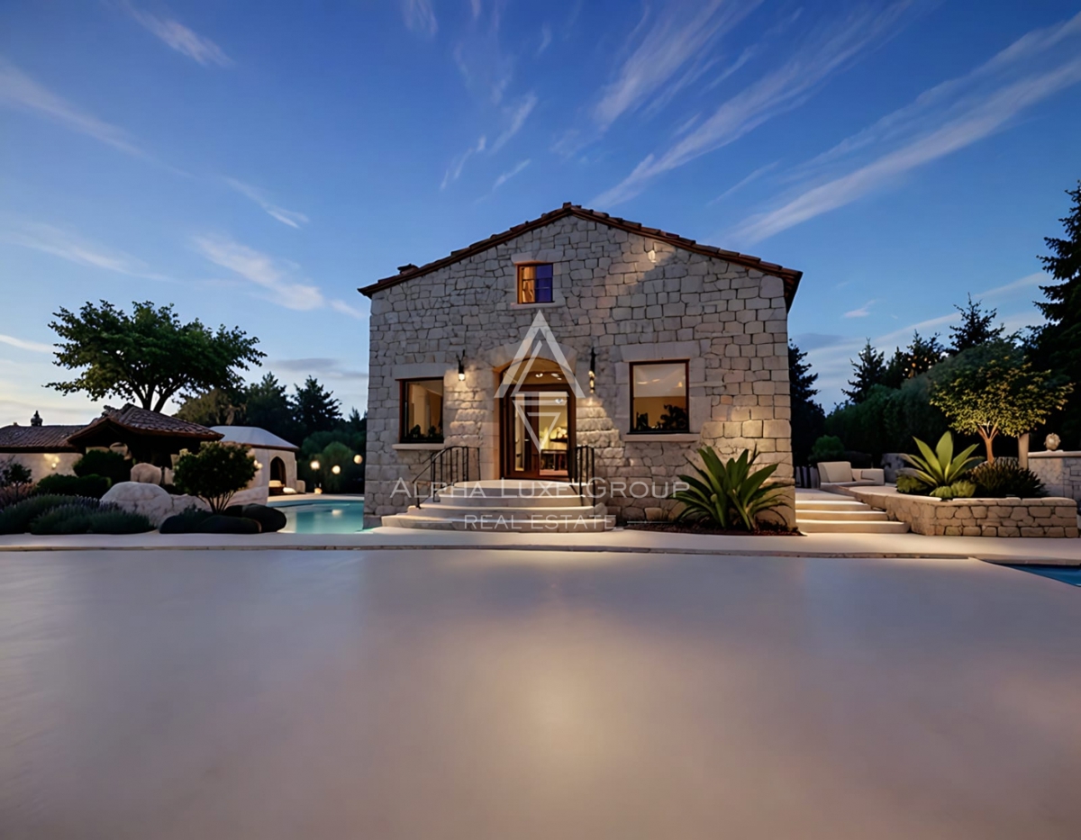 Istria, Bale: Terreno edificabile centro con rudere