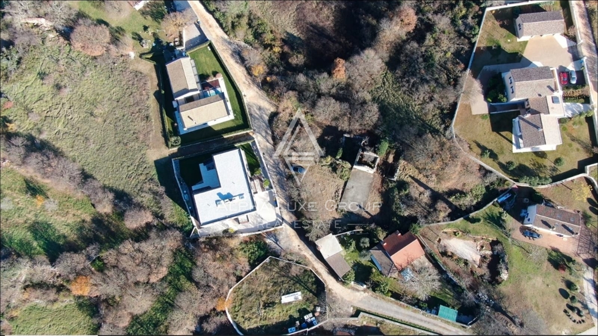 Istria, Bale: Terreno edificabile centro con rudere