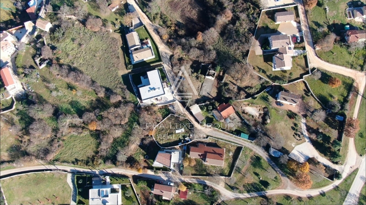 Istria, Bale: Terreno edificabile centro con rudere