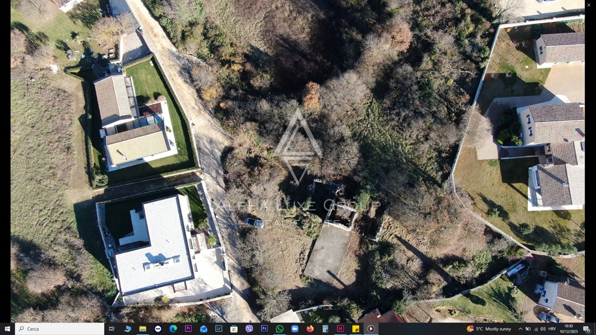 Istria, Bale: Terreno edificabile centro con rudere