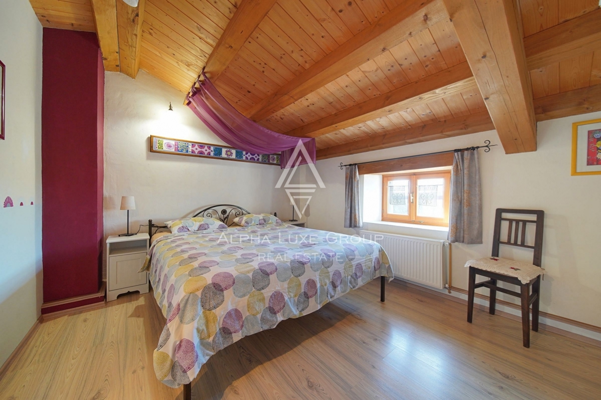 Istria, Kanfanar – Casa in pietra ristrutturata con giardino