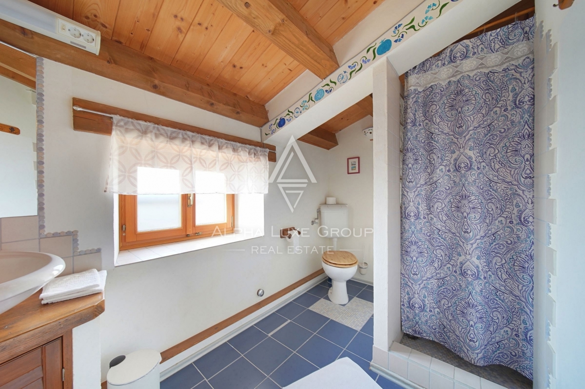 Istria, Kanfanar – Casa in pietra ristrutturata con giardino