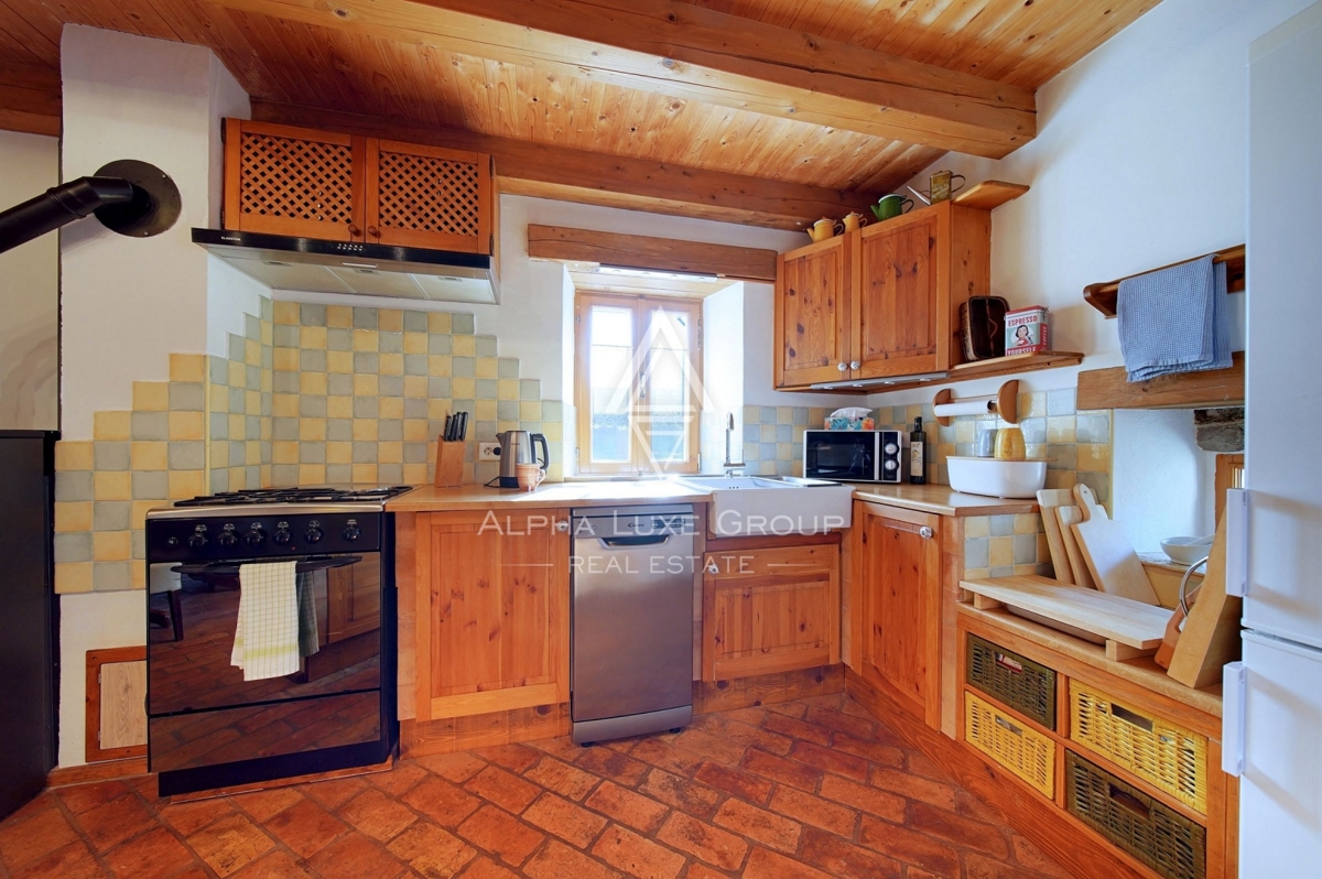 Istria, Kanfanar – Casa in pietra ristrutturata con giardino