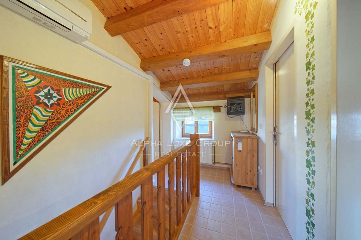 Istria, Kanfanar – Casa in pietra ristrutturata con giardino