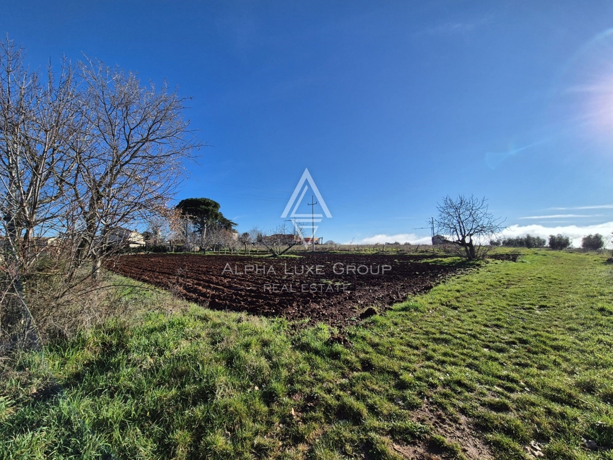 Istria, Castelliere: Terreno edificabile 1180 m²