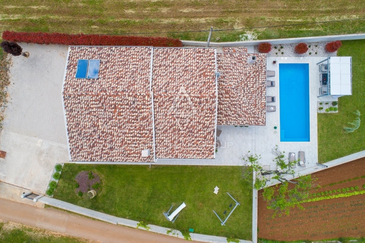 Istria, Barban - Affascinante casa con piscina e ampia terrazza