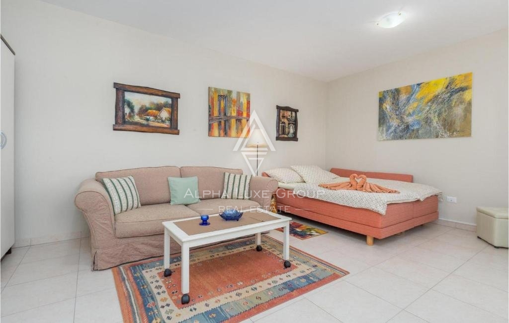 Poreč: Villa stupenda con piscina e vista panoramica in vendita