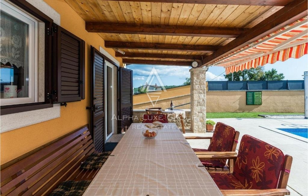 Poreč: Villa stupenda con piscina e vista panoramica in vendita