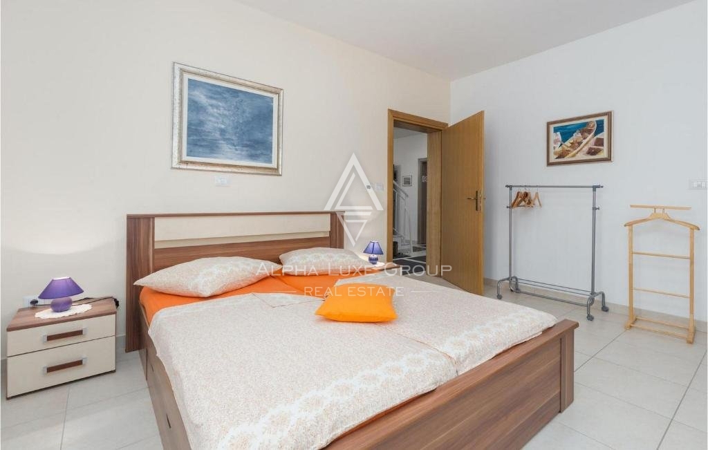 Poreč: Villa stupenda con piscina e vista panoramica in vendita