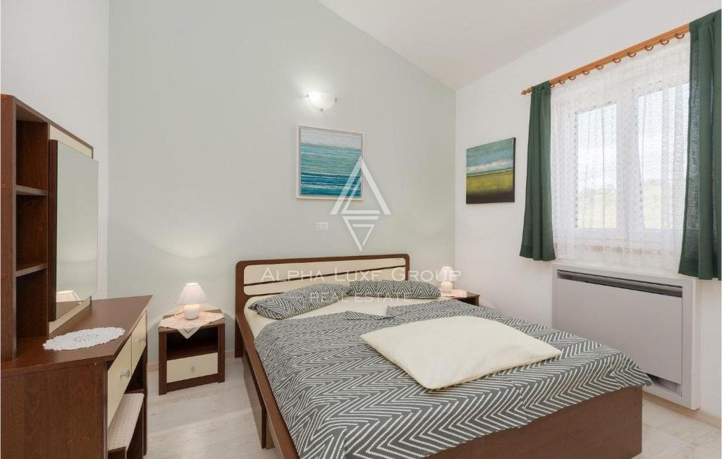 Poreč: Villa stupenda con piscina e vista panoramica in vendita