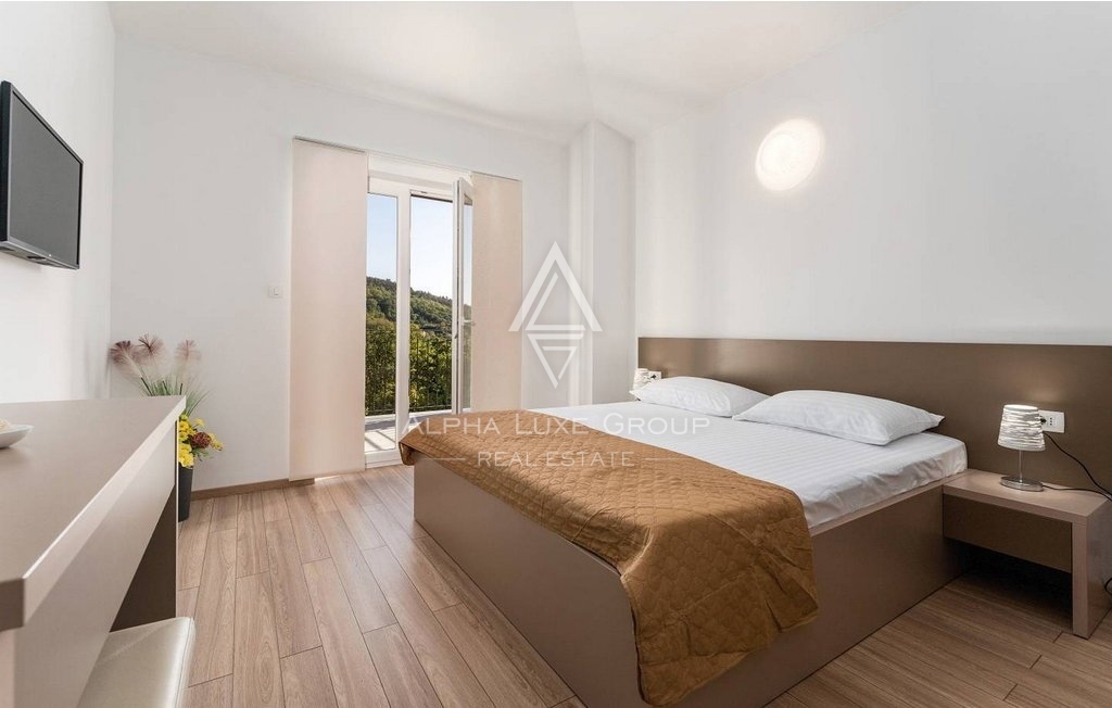 Labin, Rabac - Rifugio opulento con piscina e vasti giardini