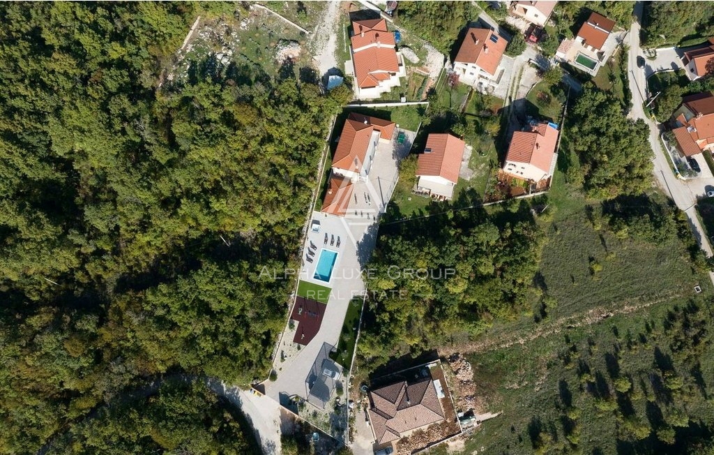 Labin, Rabac - Rifugio opulento con piscina e vasti giardini