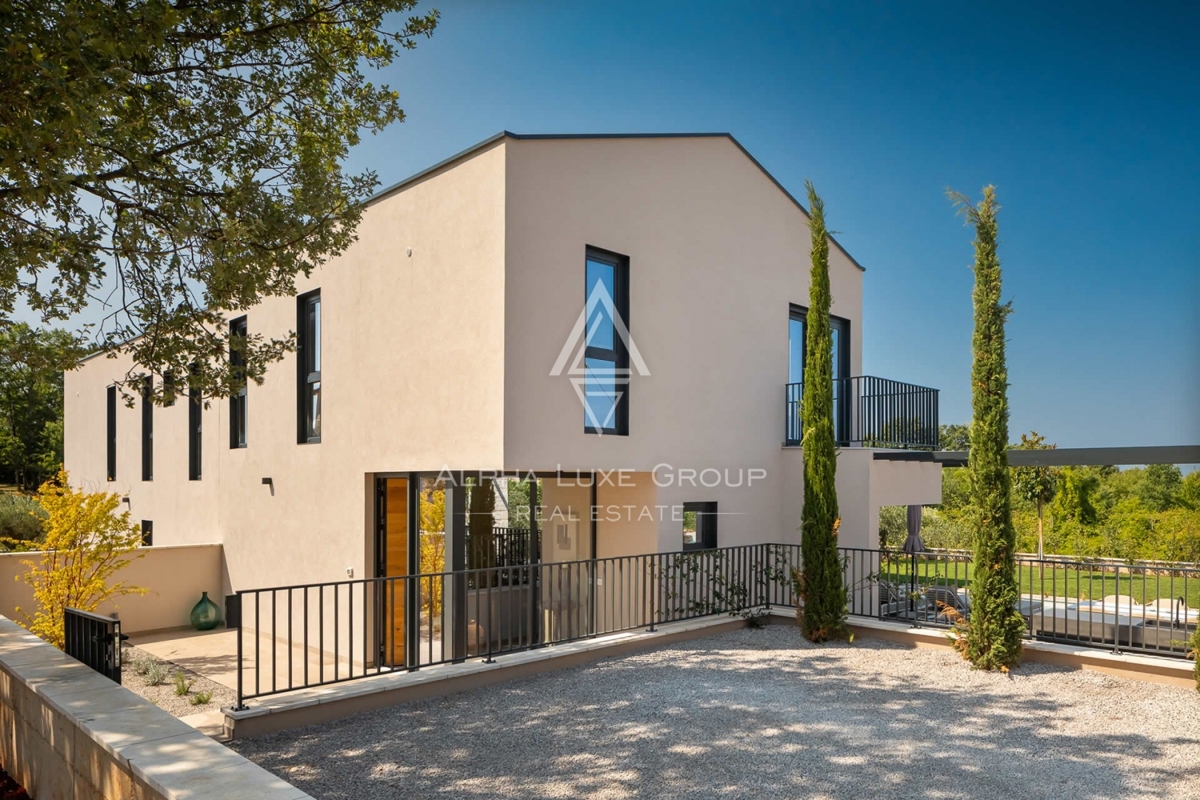 Poreč, Nova vas – Moderna casa bifamiliare con piscina