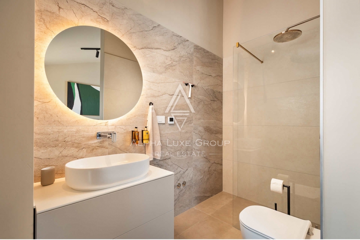 Poreč, Nova vas – Moderna casa bifamiliare con piscina