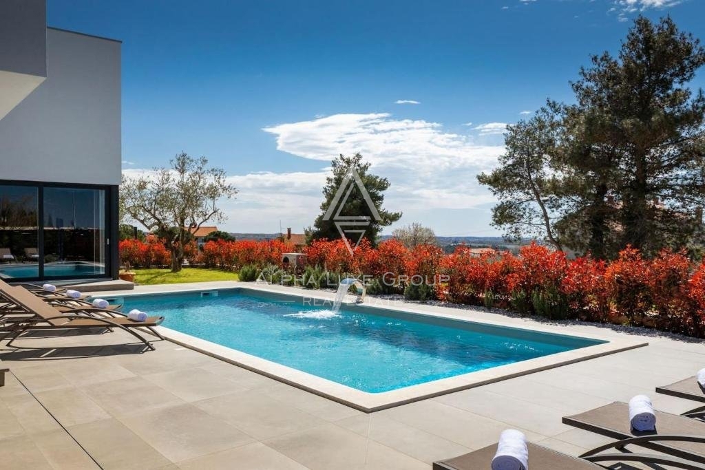 Villa di lusso in vendita a Poreč