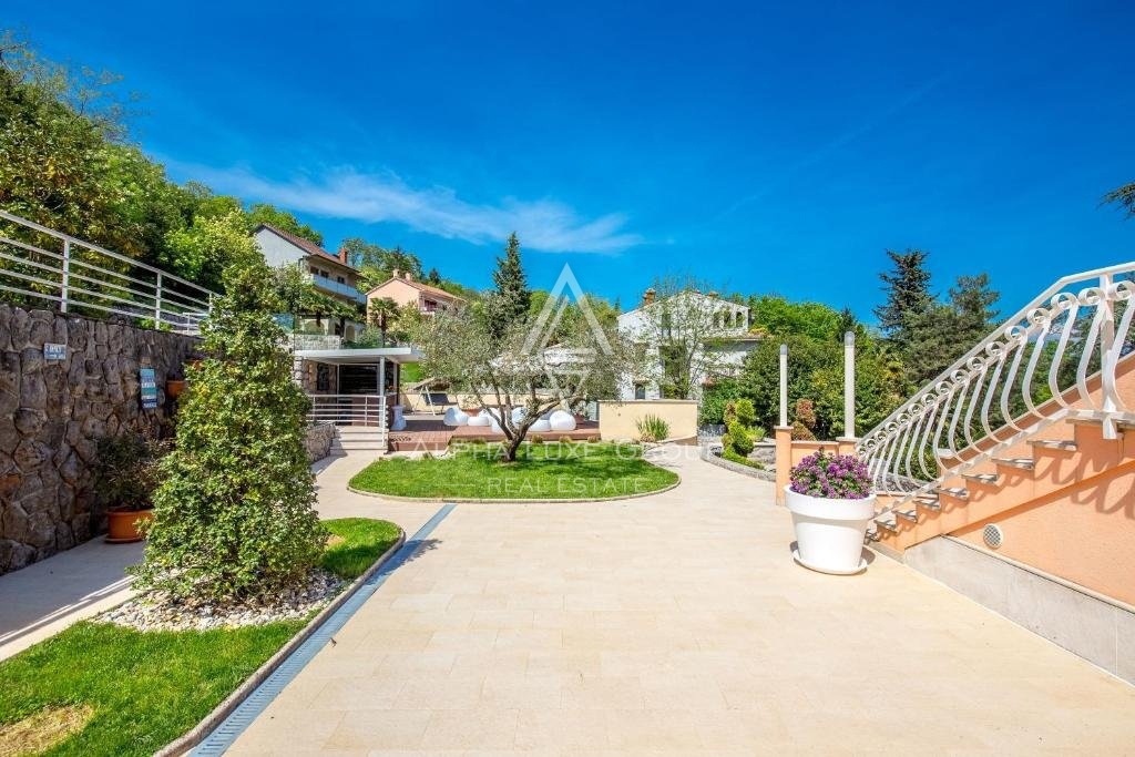 Opportunità di sviluppo di un resort di lusso a Opatija, Lovran