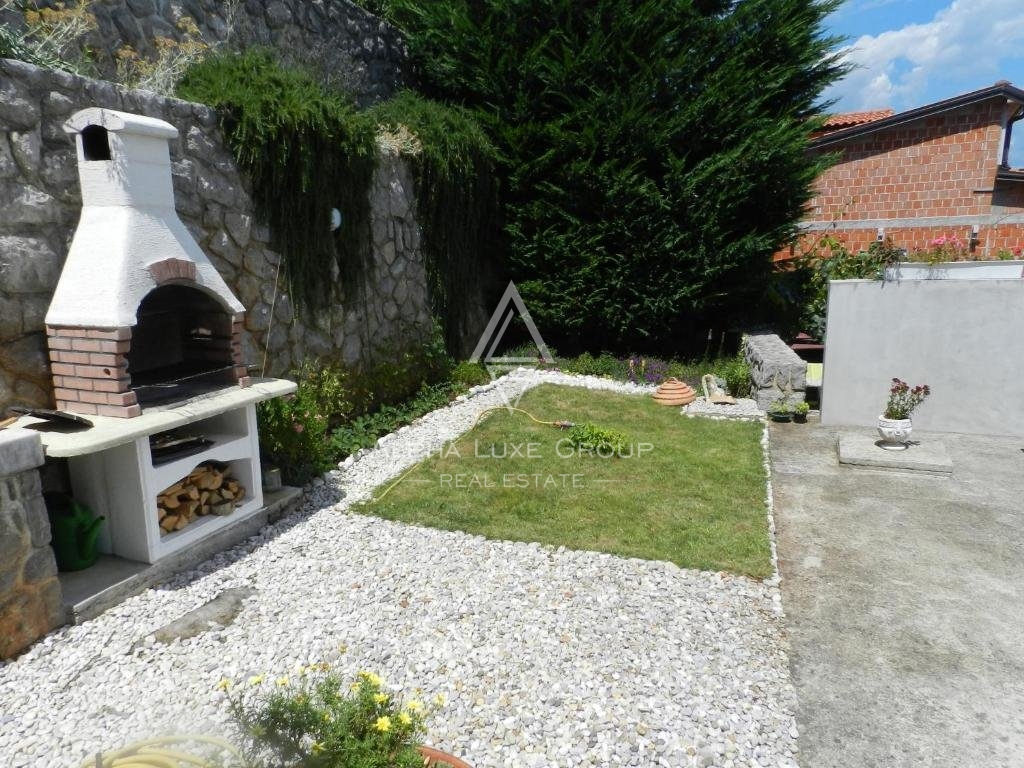 Opatija : Incantevole villa indipendente con piscina e vista panoramica sul mare