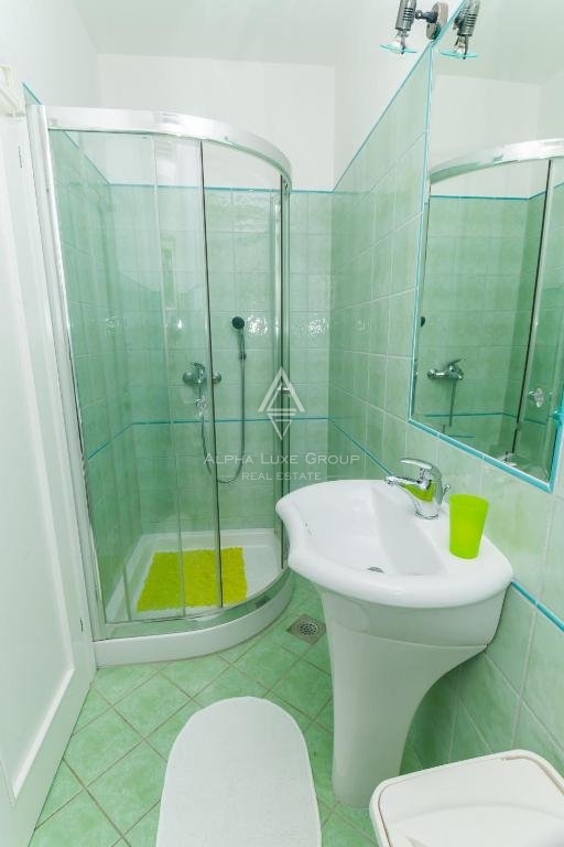 Opatija : Incantevole villa indipendente con piscina e vista panoramica sul mare