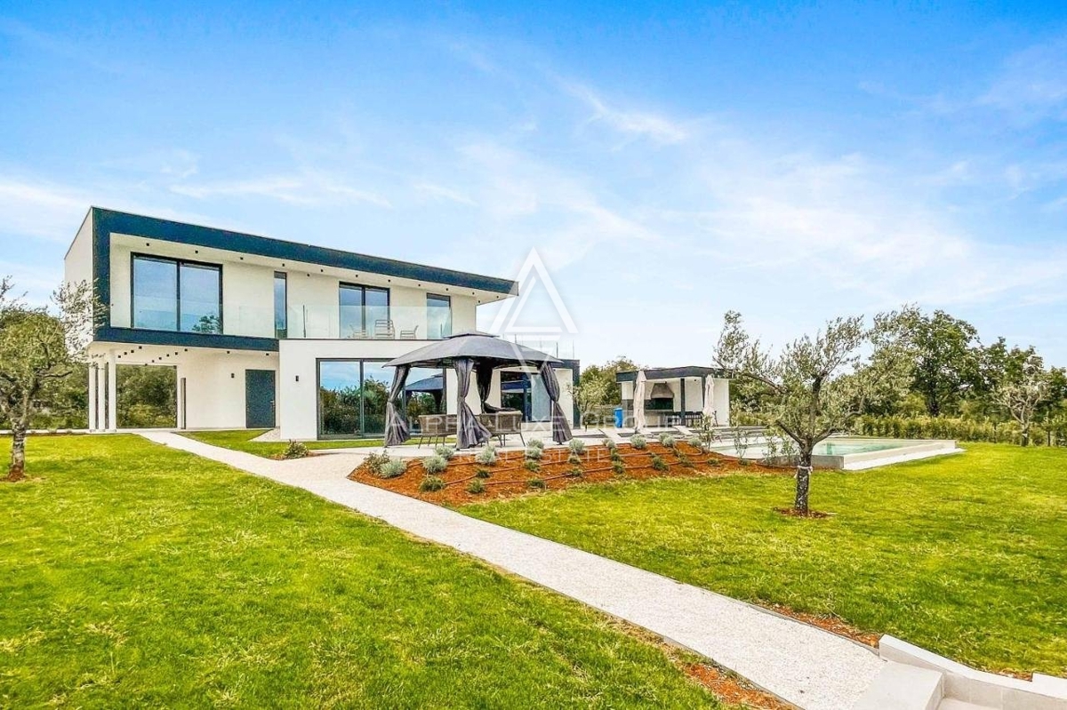 Bella villa immersa nella natura con vista panoramica sul mare, Castelliere, ISTRIA.