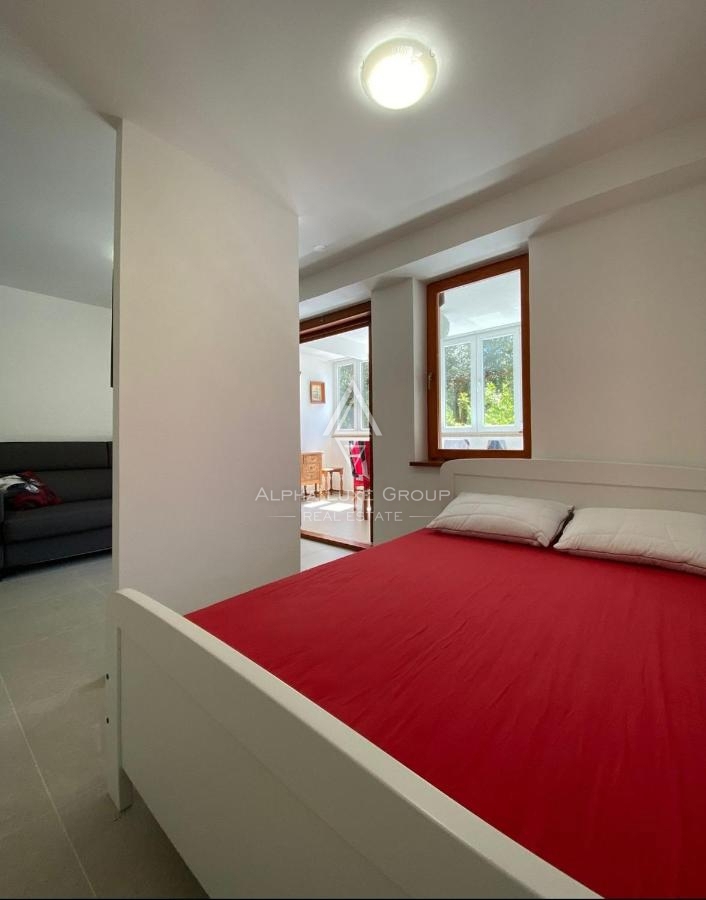 Poreč, Istria: Appartamento ristrutturato a 200m dal mare