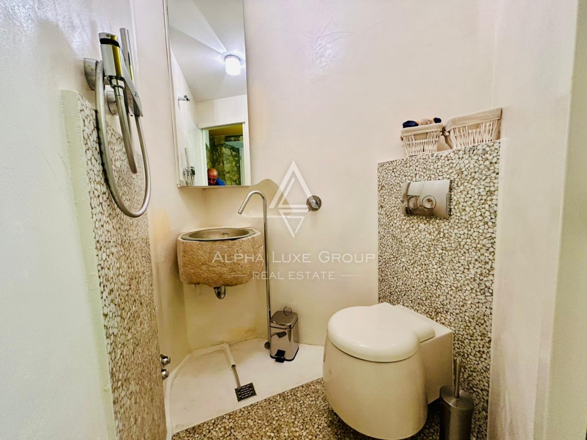 Istria, Novigrad, Splendida casa a 10 metri dal mare