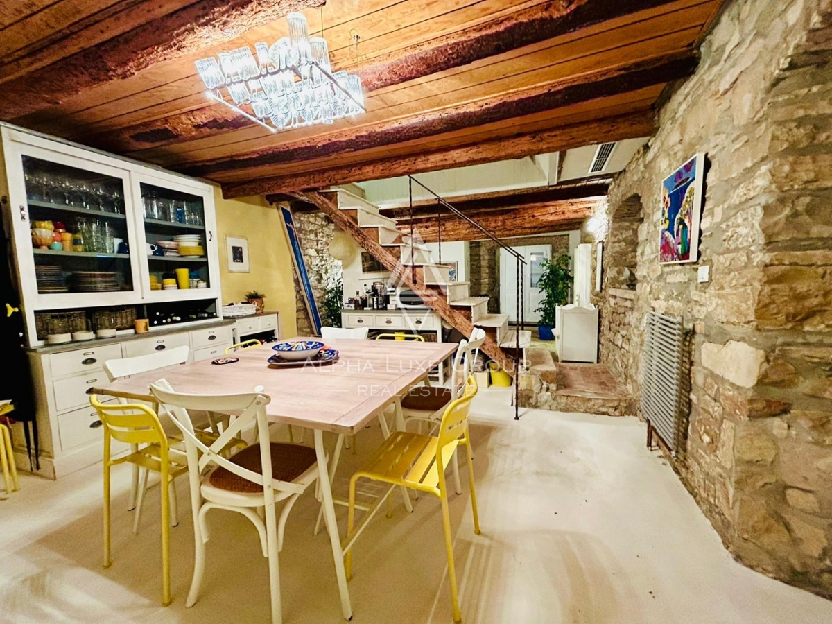 Istria, Novigrad, Splendida casa a 10 metri dal mare