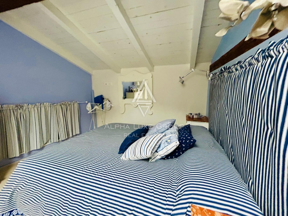 Istria, Novigrad, Splendida casa a 10 metri dal mare