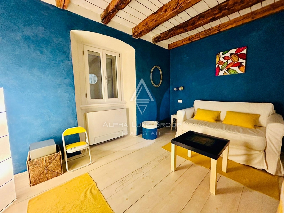 Istria, Novigrad, Splendida casa a 10 metri dal mare