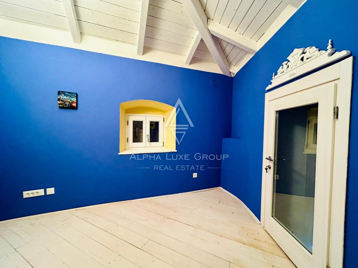 Istria, Novigrad, Splendida casa a 10 metri dal mare