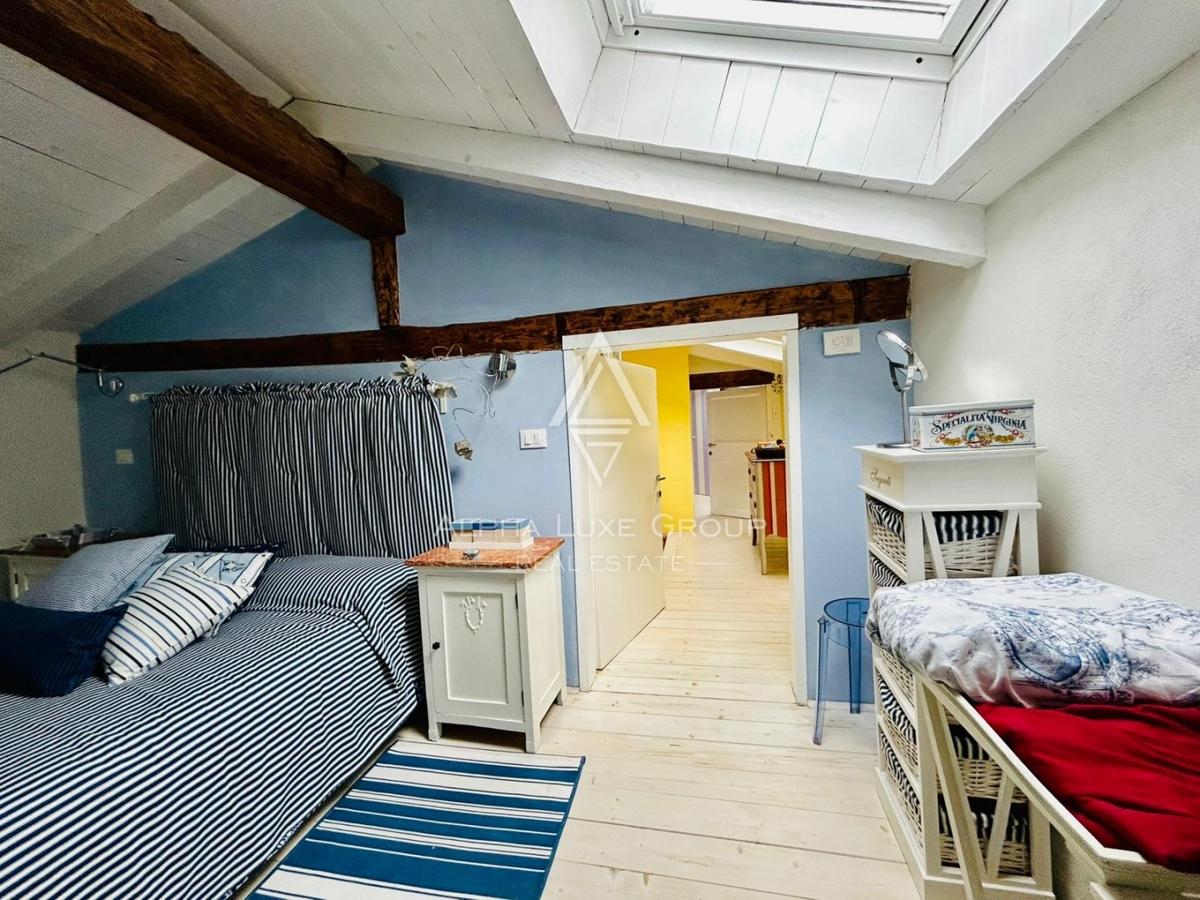 Istria, Novigrad, Splendida casa a 10 metri dal mare