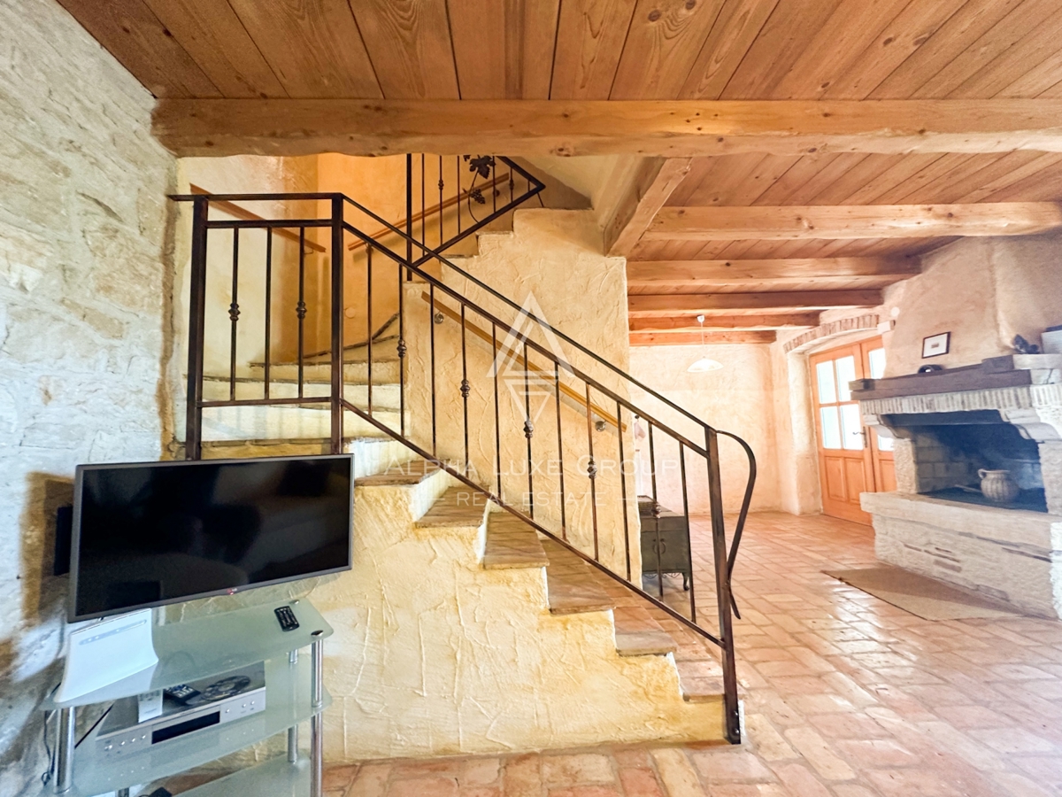 Poreč, Istria: Casa rustica in pietra nel verde tranquillo