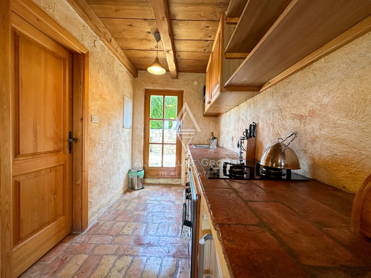 Poreč, Istria: Casa rustica in pietra nel verde tranquillo