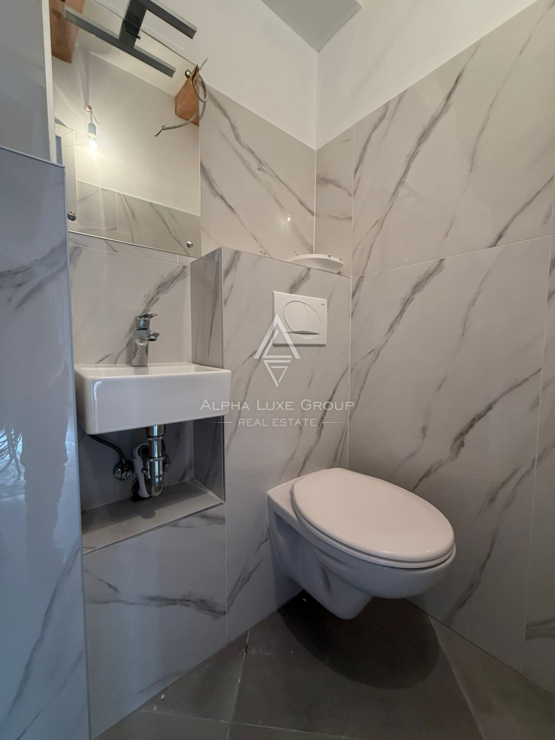 Juršići, Istria: Casa in pietra con piscina e annesso