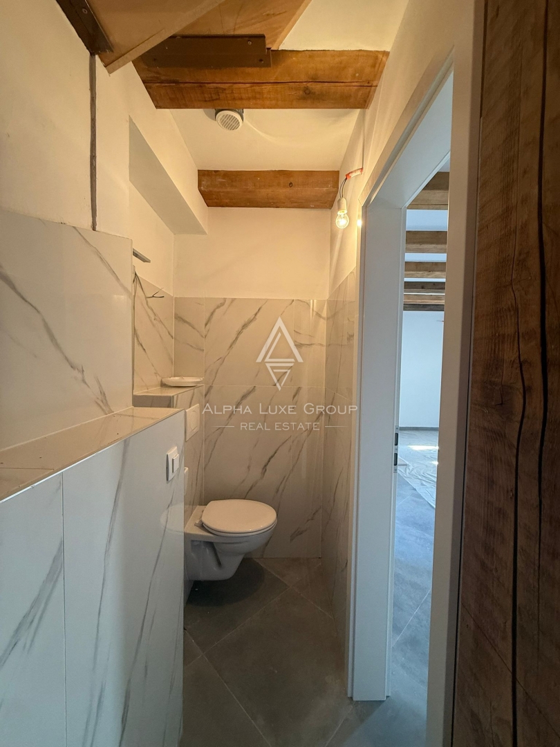 Juršići, Istria: Casa in pietra con piscina e annesso