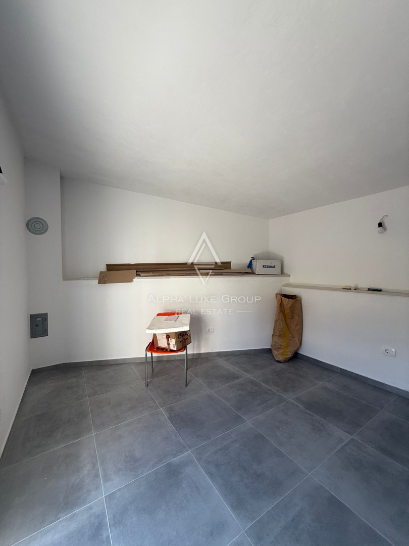 Juršići, Istria: Casa in pietra con piscina e annesso