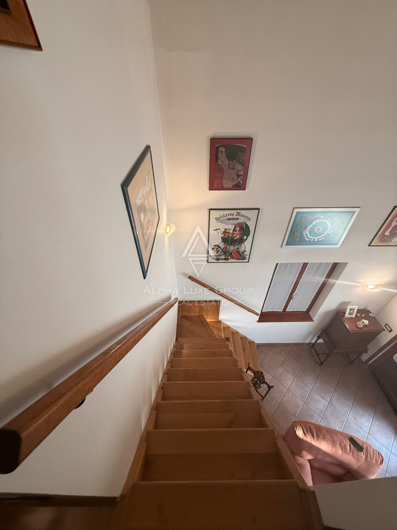 Istria, Buie: Casa in pietra con giardino